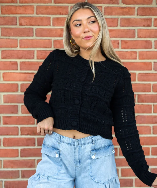 Sweet Feeling Cropped Knitted Cardigan: Black